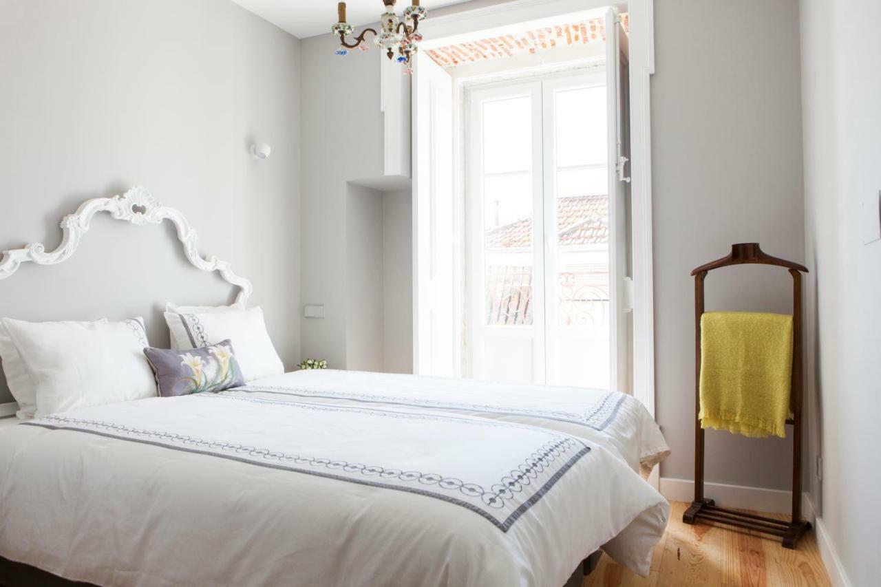 Alfama Sophisticate Flat With Balconies 2Bedrs 2Baths & Ac In 19Th Century Building Historic Center Daire Lisboa Dış mekan fotoğraf